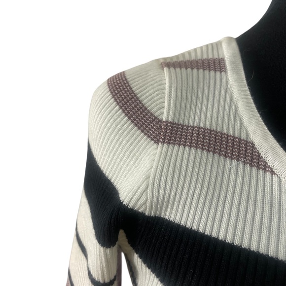 Stripped sweater dress,Multi colored, white, black,Maroon,long sleeve, Large - Picture 6 of 11
